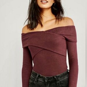 Abercrombie | Maroon Off Shoulder Crossover Top, M